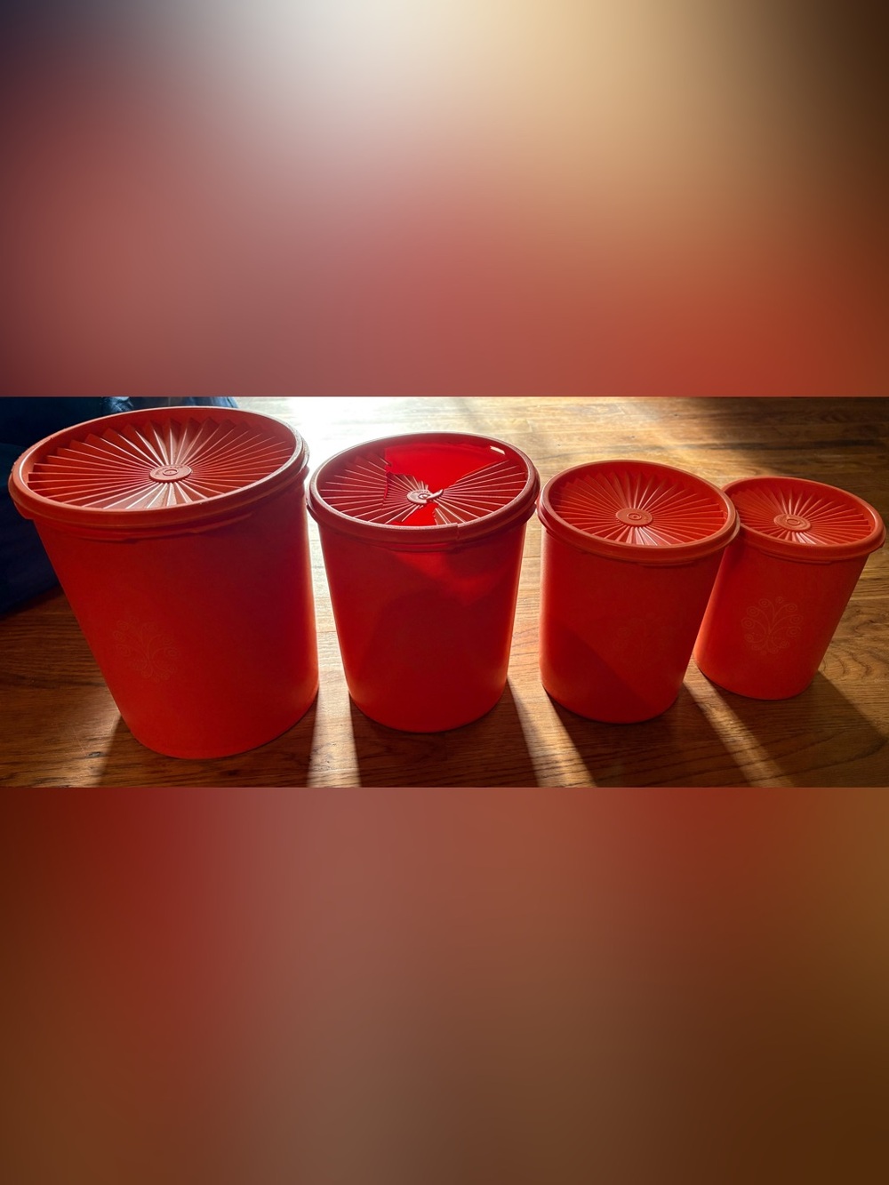 Tupperware Servalier canisters, Set of 4 (top to one is broken), Orange